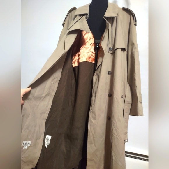London Fog Towne Mens trench coat tan double breasted like new - Picture 12 of 17
